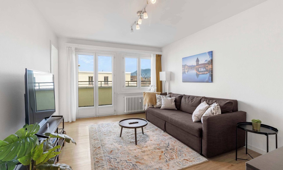 Lucerne Apartment | Lucern 2-BR Flat w Netflix Top location