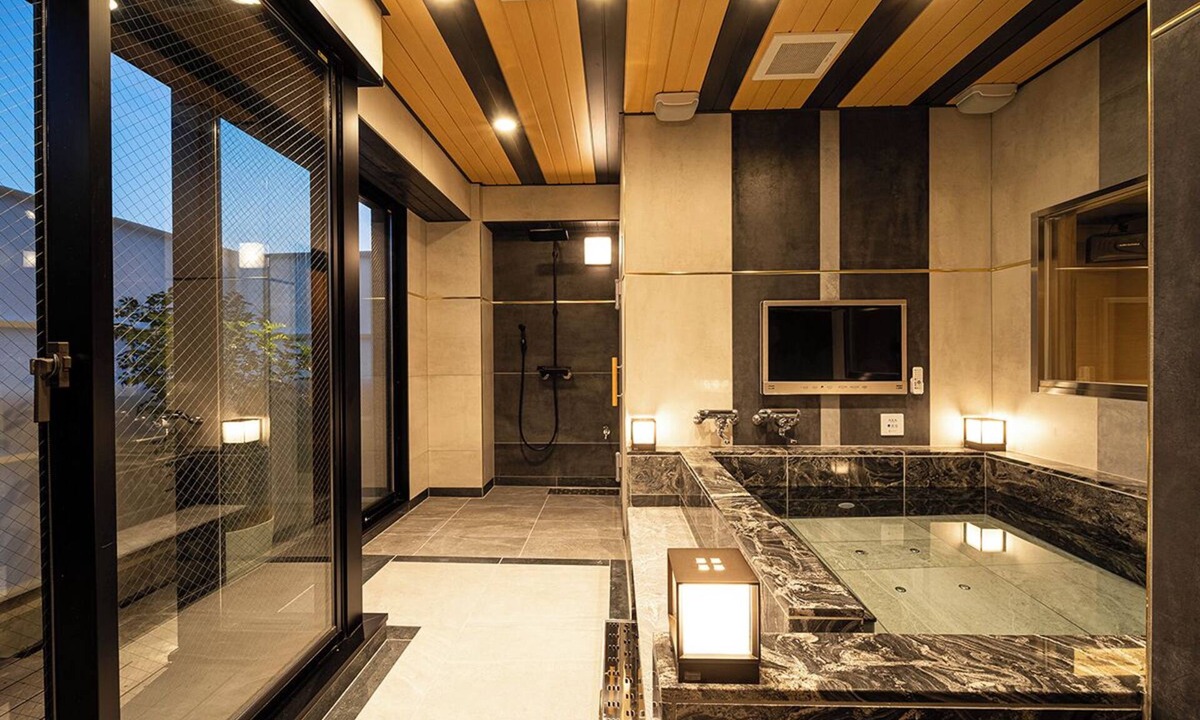 Nishinomiya Hotel | Lucky Sun