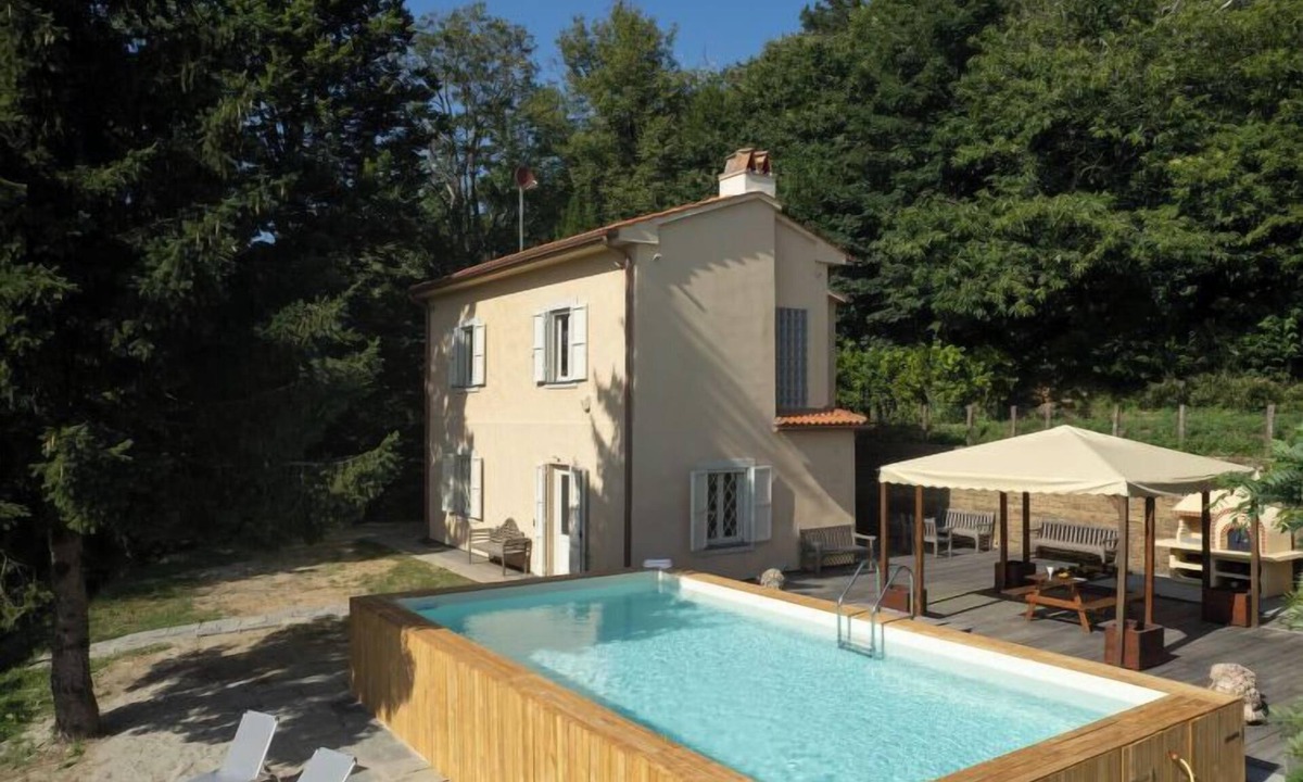 Calci House | Lucrecia by Interhome