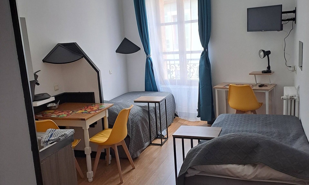 Belley House | Ludotel