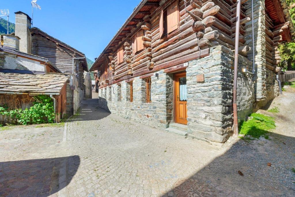 Champoluc House | Lueur de la Rouja