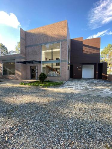 Envigado Villa | lujosa y tranquila casa en envigado