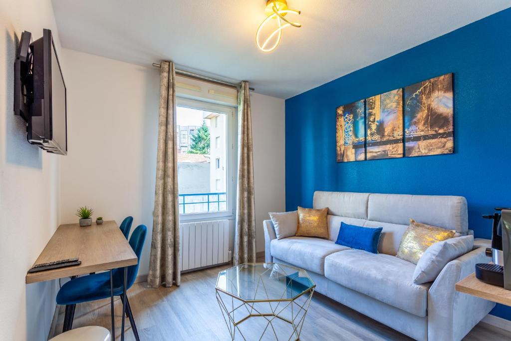 Jean Moulin - Marius Berliet Apartment | "Lumières",centre-ville, fonctionnel, cosy, au calme, avec espace de travail, faculté Lyon 3