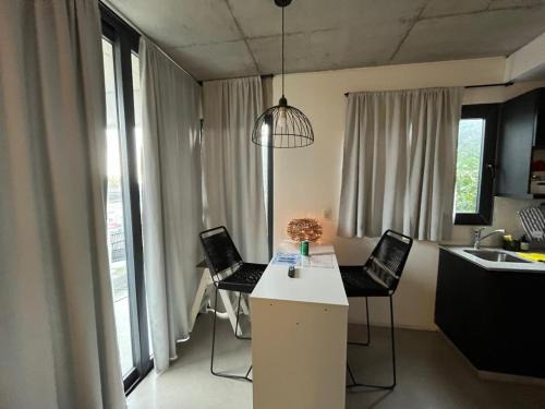 Remedios de Escalada Apartment | Luminoso Depto 40 metros NUEVO. Excelente Ubicacion Zona Sur.
