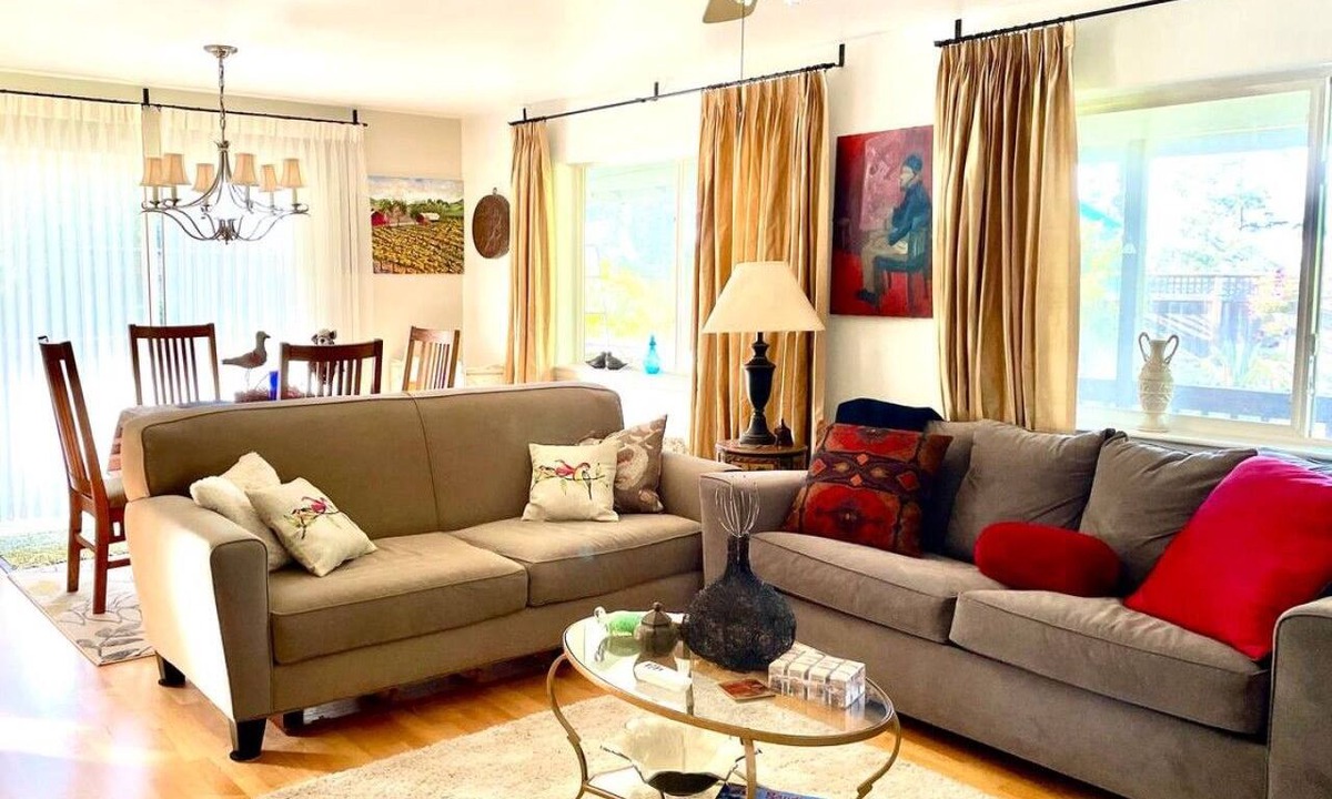 Shelter Cove House | Lush, cozy cottage with ocean views
