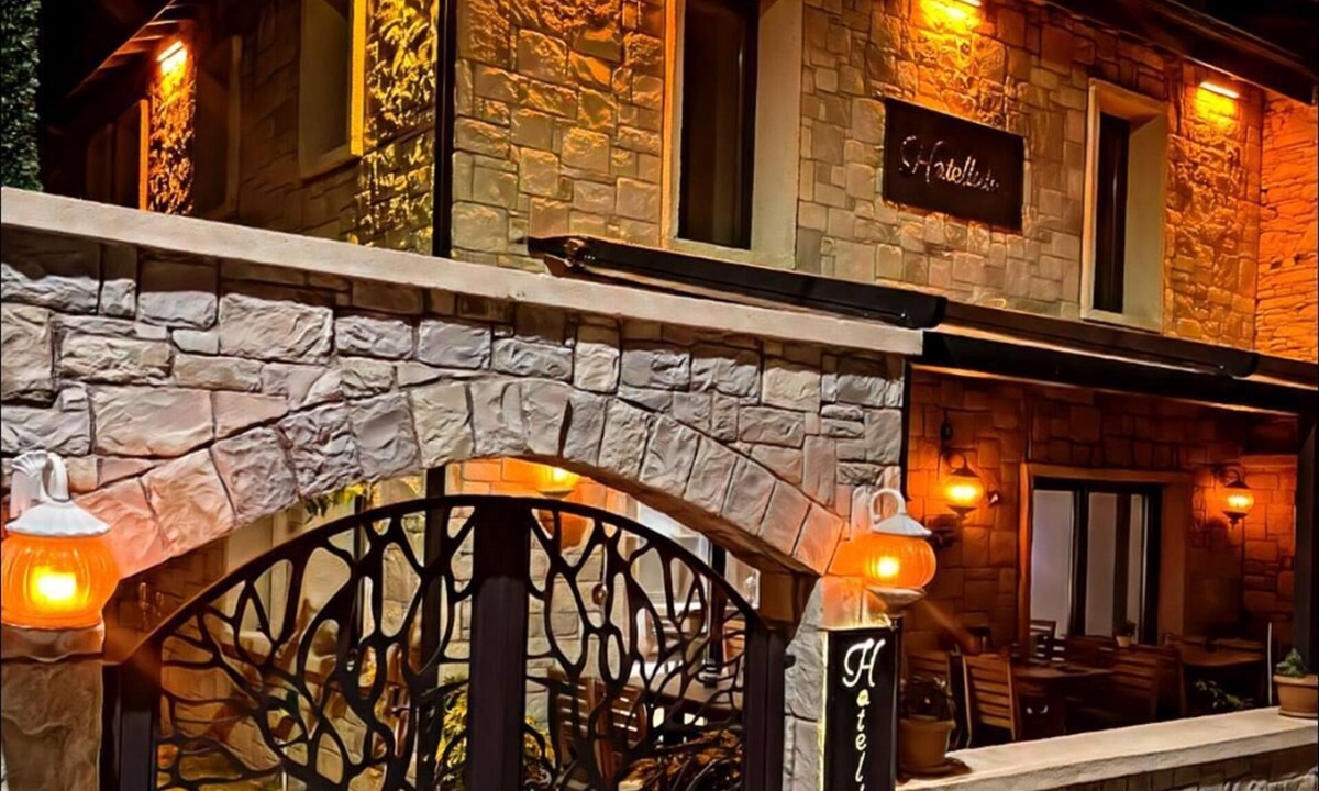 Urla House | Luta Urla
