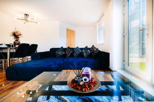 Glyndon Apartment | LUX 2BDR Flat in Woolwich I 2 Stops to Canary Wharf & Excel I Free Parking