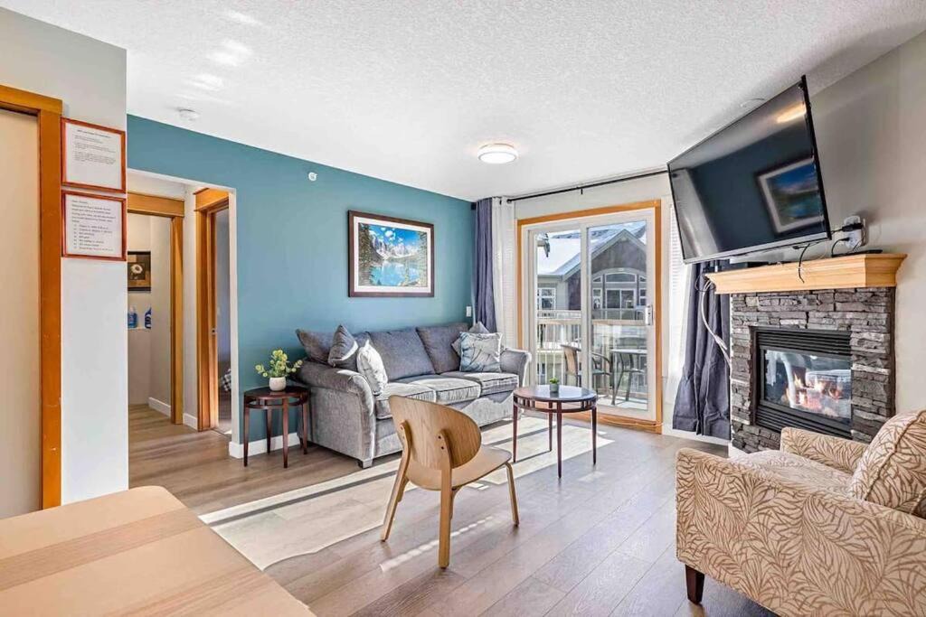 Canmore Apartment | Lux 2BR 5BD Suite Mountain view!