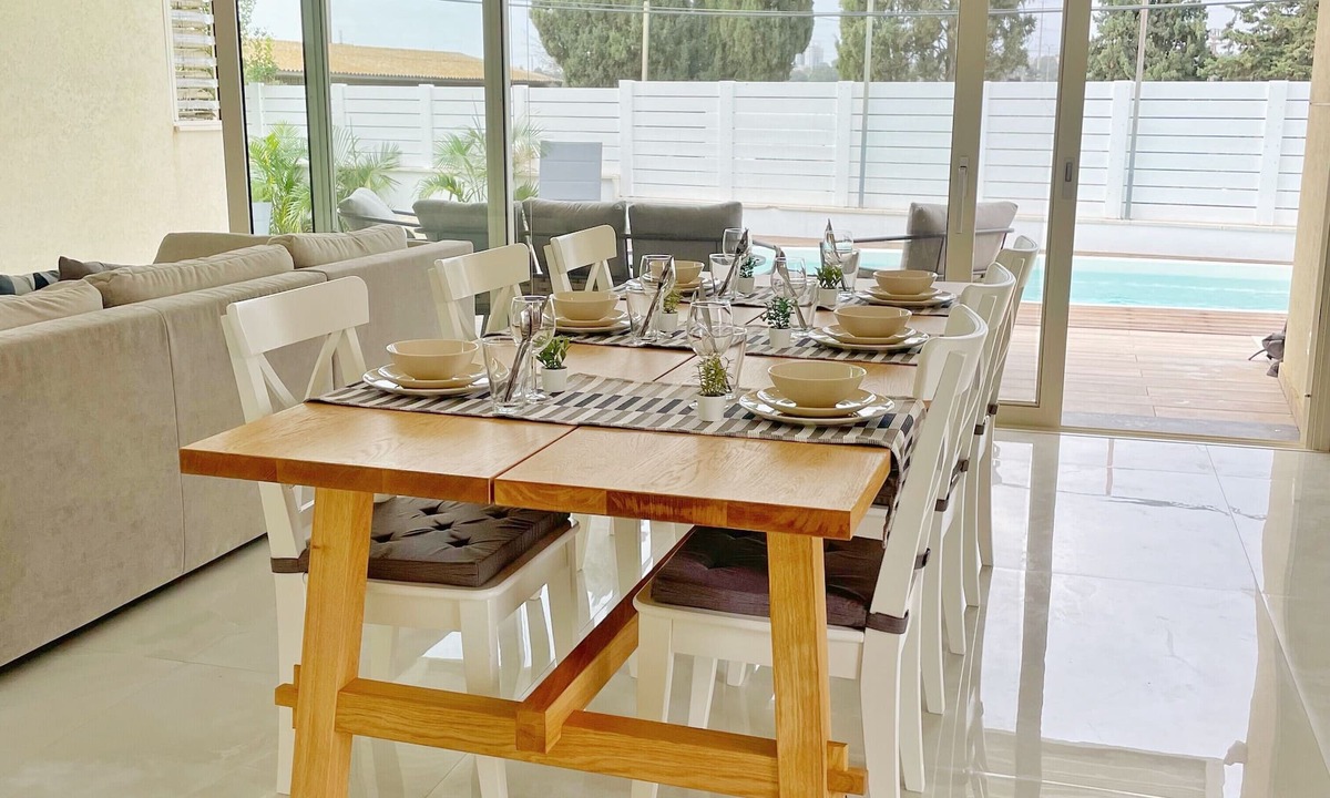 Rishon LeTsiyon House | Lux & Comfy ~ Pool ~ Queen Beds