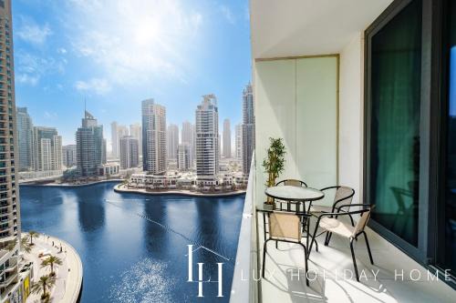 Jumeirah Beach Residence Apartment | LUX Contemporary Suite with Marina View 6