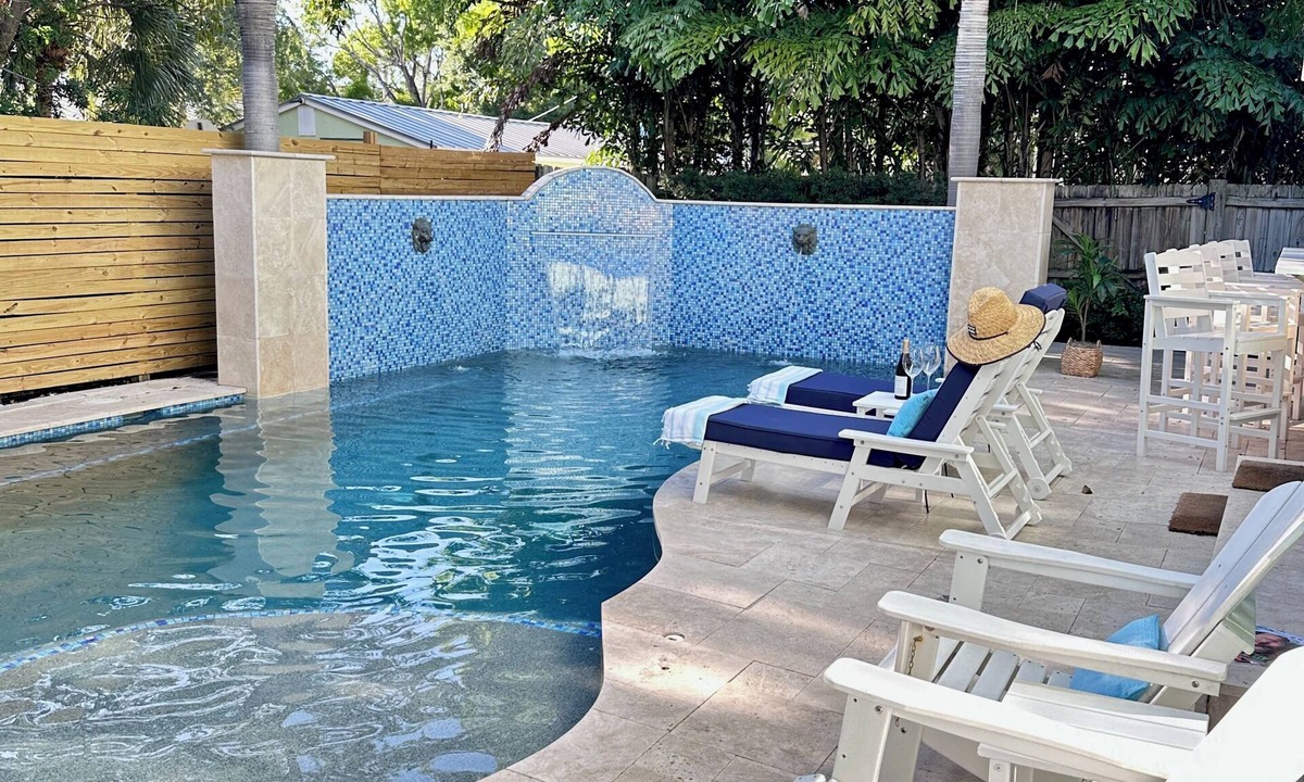 Delray Beach House | Lux Exec 4/3.5- HTD Pool. Walk everywhere- 3 blocks off "The Ave". Best loc!