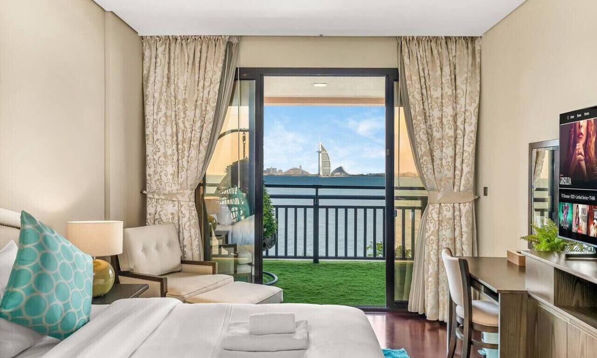 Palm Jumeirah Apartment | Lux Hideaway in Anantara| Burj AlArab & Sea Views