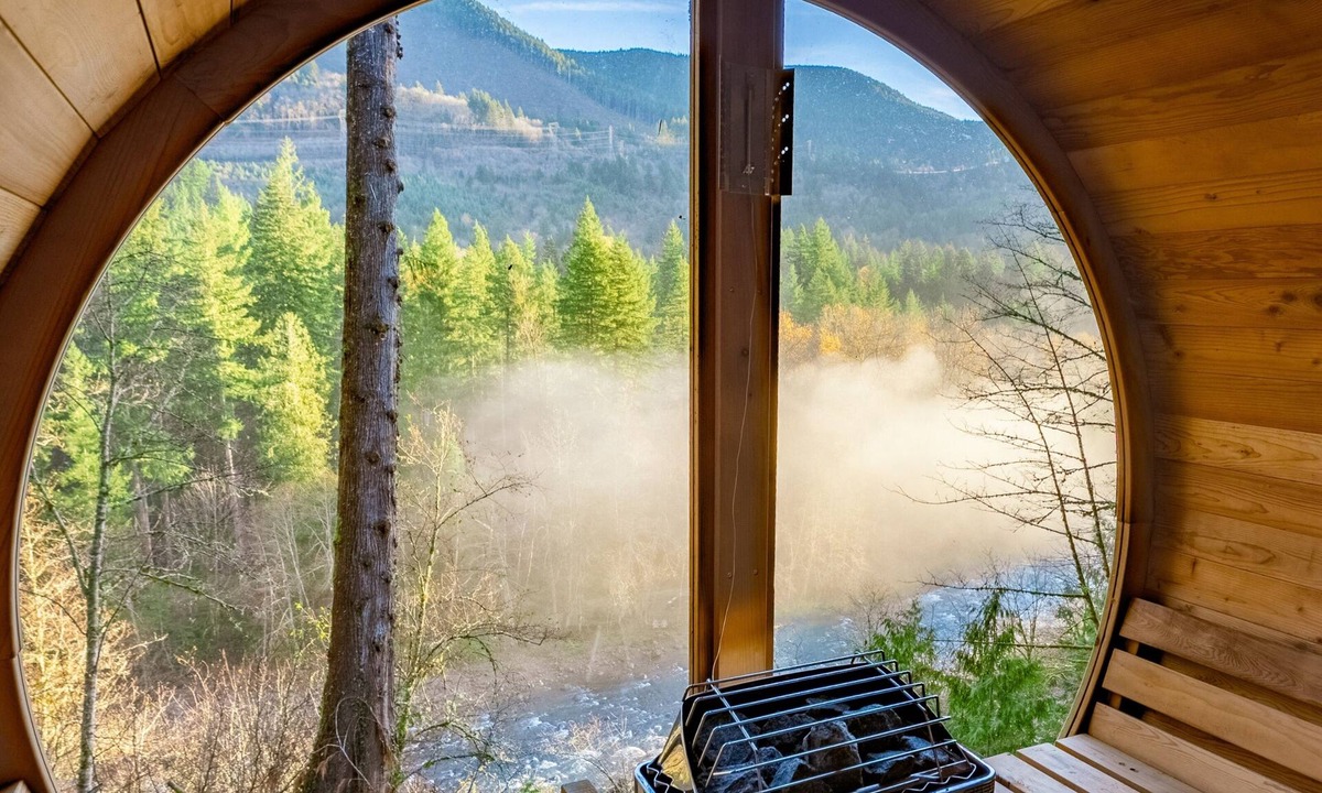 Brightwood Ski Chalet | Lux River Mnt. Views! Game Rm. Hot Tub. Fire Pits. Ski Boot Dryers. Bike Shed.