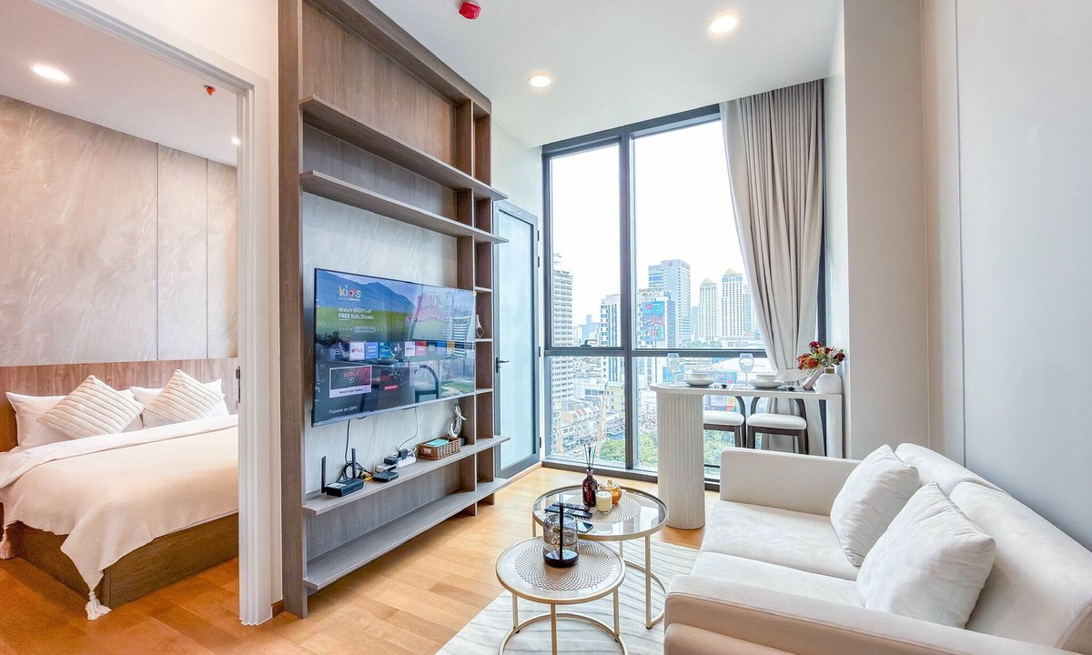 Pathumwan Apartment | Luxe City Condo in Central Bangkok 曼谷市中心全新公寓 暹罗百丽宫·中央世界旁 一室一厅加大床城市景观酒店式套房 步行可达主