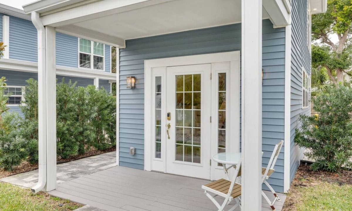 Downtown Dunedin House | Lux Tiny Home | 1 Bed - 1 Bath Unit B `Sandy`