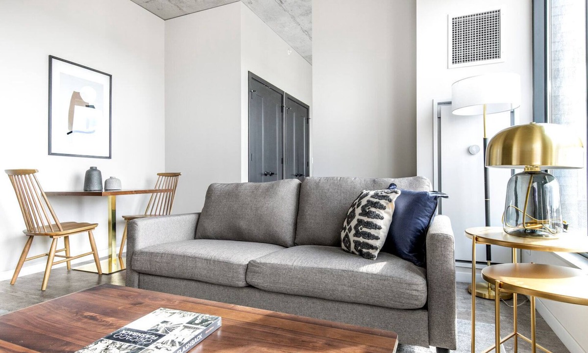 West Loop Apartment | Lux West Loop Studio w/Pool, Gym, nr. Restaurant Row, by Blueground
