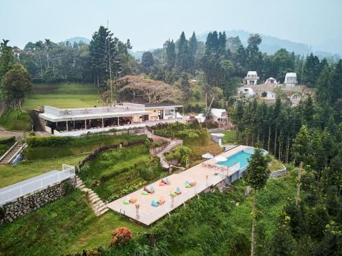 Megamendung Hotel | Luxcamp Bukit Damar - Puncak By Horison
