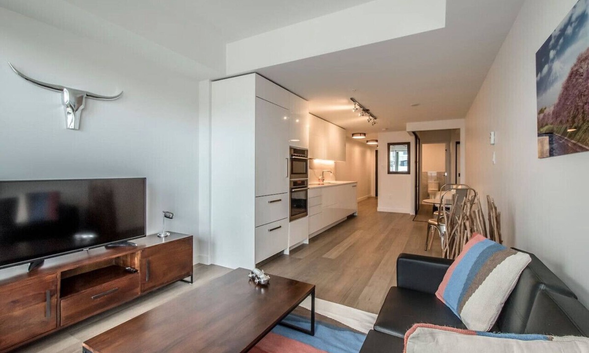 Downtown Halifax Apartment | Luxe 1BR Apt with Pool, GYM and On-Site Theater