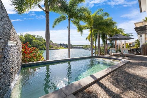 Bayview House | Luxe Bayview Oasis with Dream Waterfront Pool