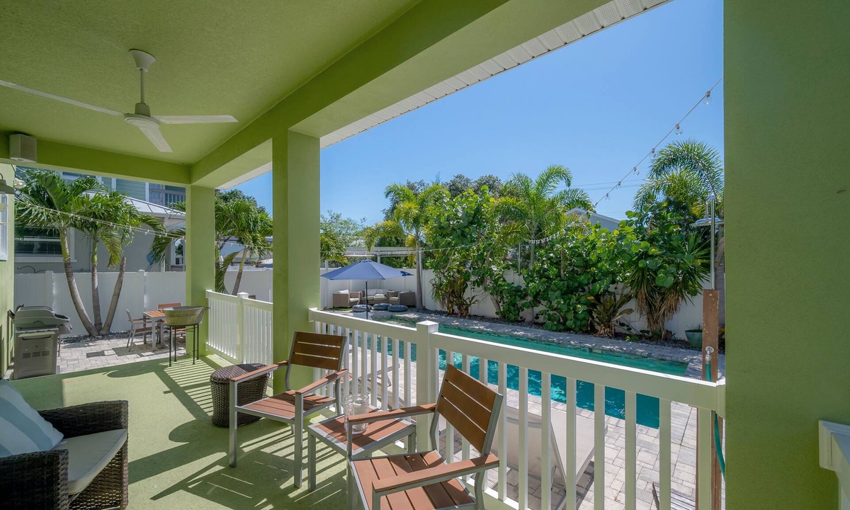 Port Tampa City House | LUXE Key West home w/RESORT style HEATED POOL