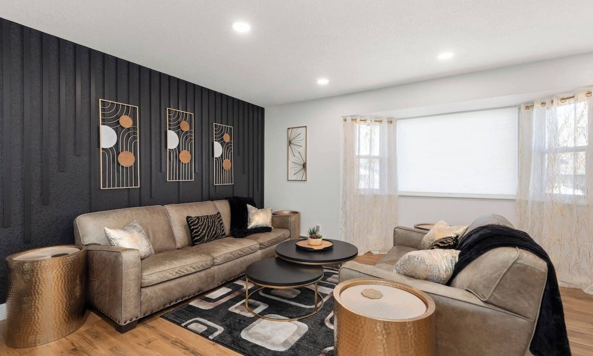 Littleton House | Luxe & Large 4BR/3BA Sleeps 8 Theater, GameRoom, FirePit, Fenced Yard