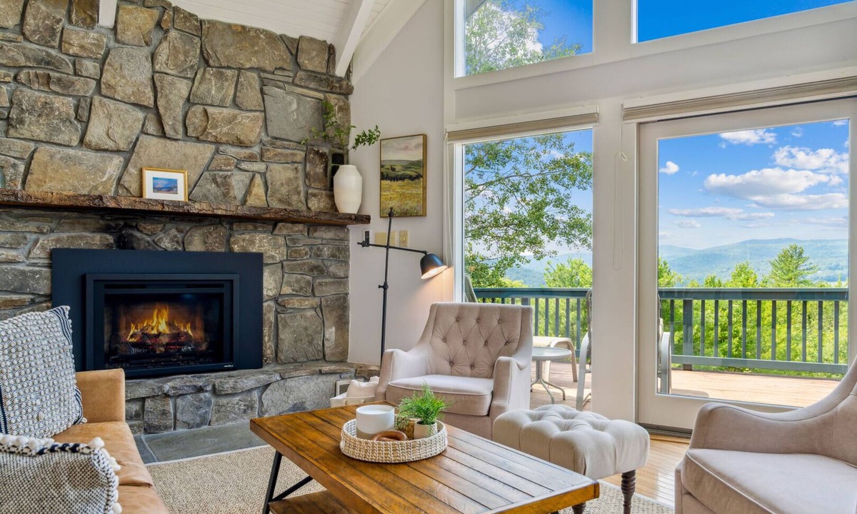 Quechee House | Luxe Mountainside Home with Panoramic Valley Views