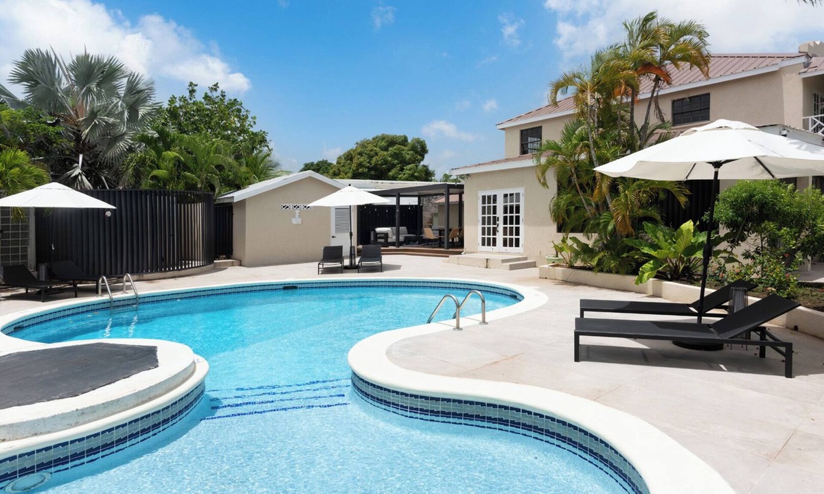 Dover House | Luxe Retreat With Private Pool Near Beach - The June (3 bedroom)