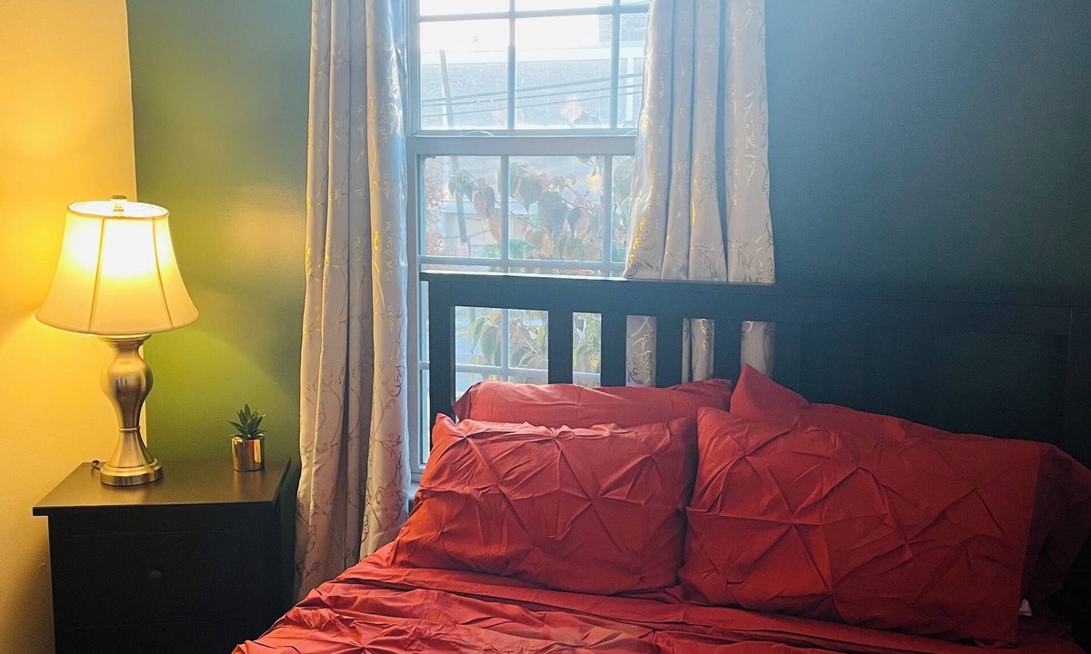 Washington House | Luxe Suite/Private Entrance, Entire Floor/Near Metro/Hospitals/WiFi/Onsite W/D