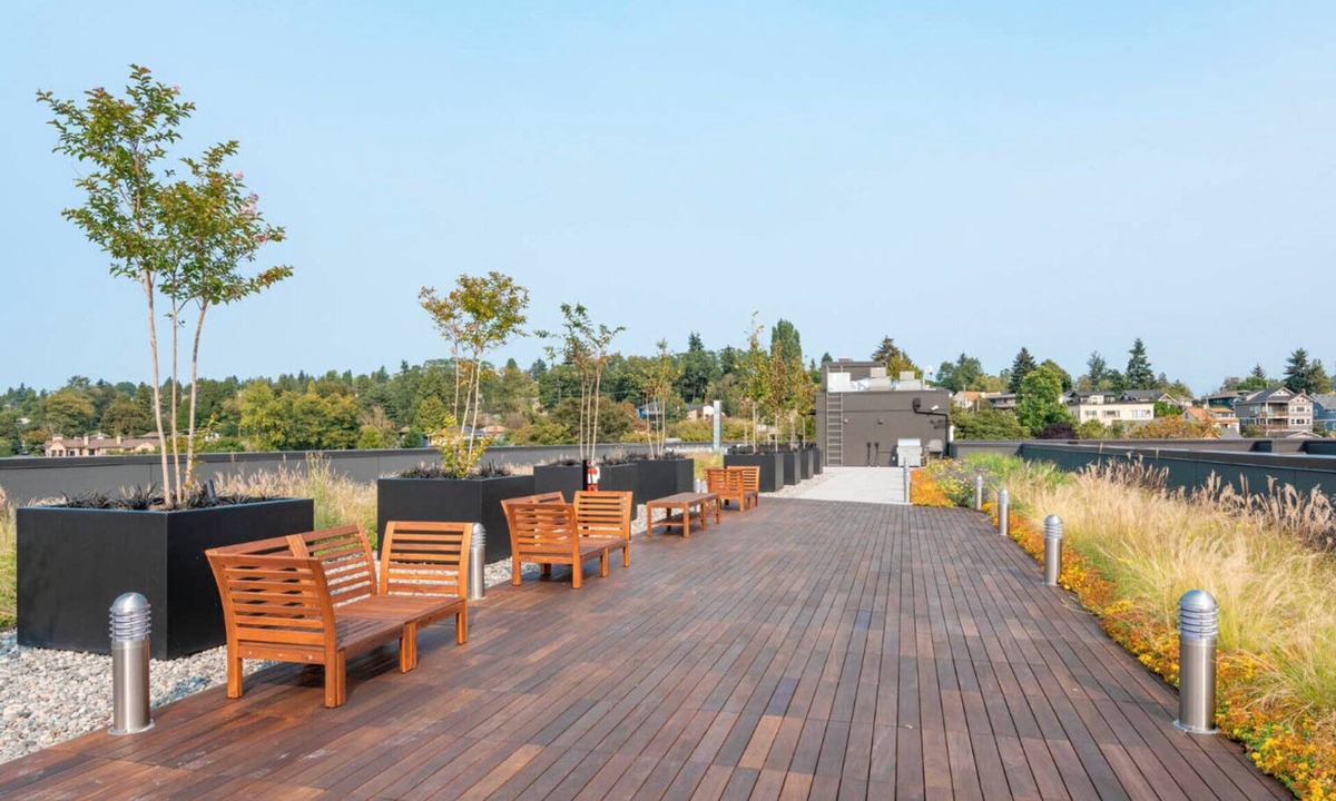 University District Apartment | Luxe U-District Studio w/Rooftop, near Universities, by Blueground
