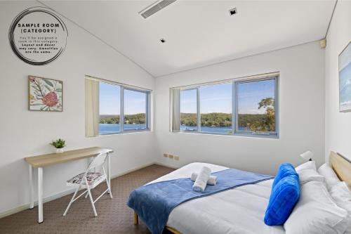Caringbah South House | Luxe Waterview Double Room in Caringbah South - Ideal for Relaxation - Shared Bathroom