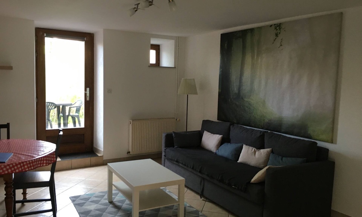 Luxeuil-les-Bains Apartment | Luxeuil center ⭐Calme⭐Parking⭐Idéal Curists/Professionals
