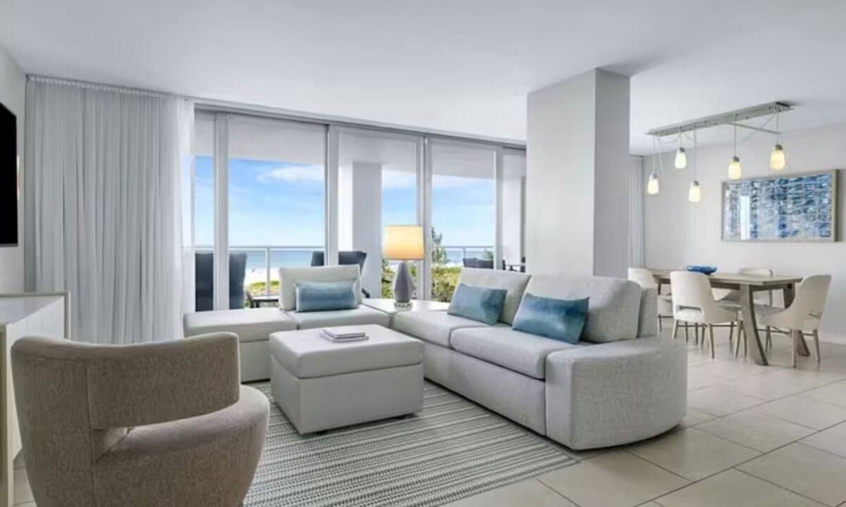 Marco Island Resort | Luxurious 2 BRD/2BATH Suite in serene Marco Island