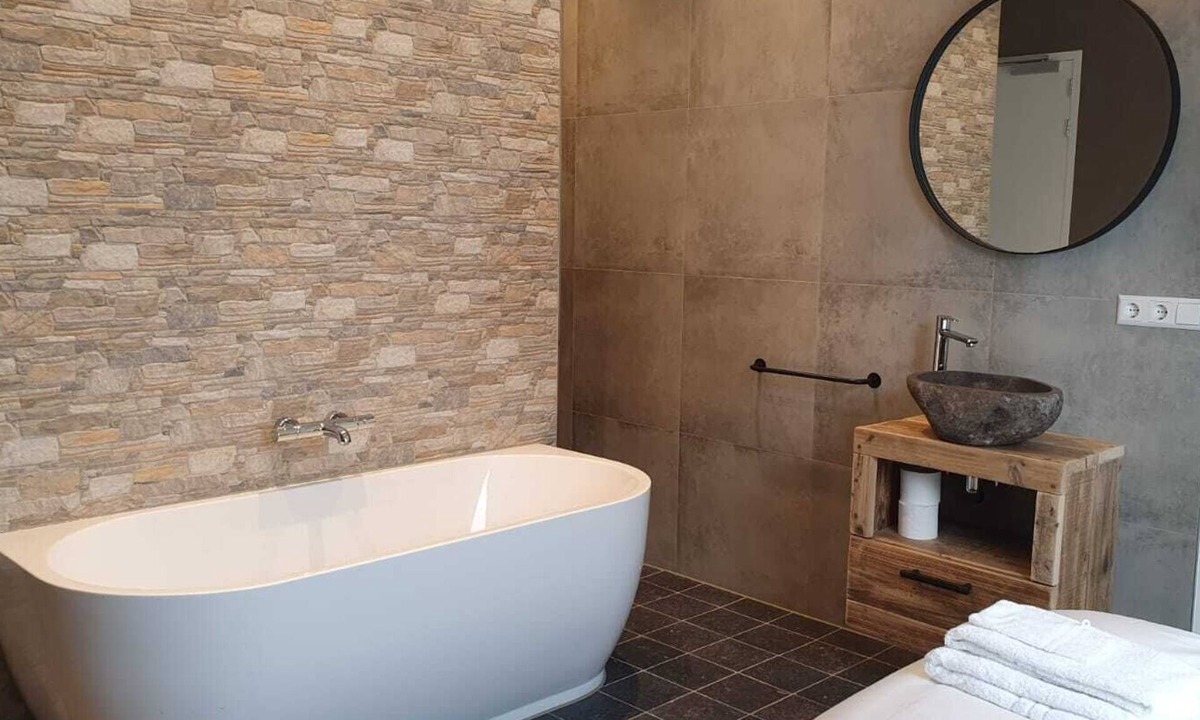 Leidschendam Apartment | Luxurious 2-person apartment