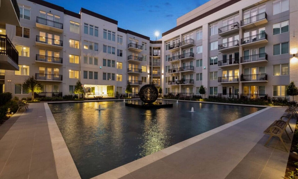 The Galleria Apartment | Luxurious 2bed/2bath Apartment in The Galleria