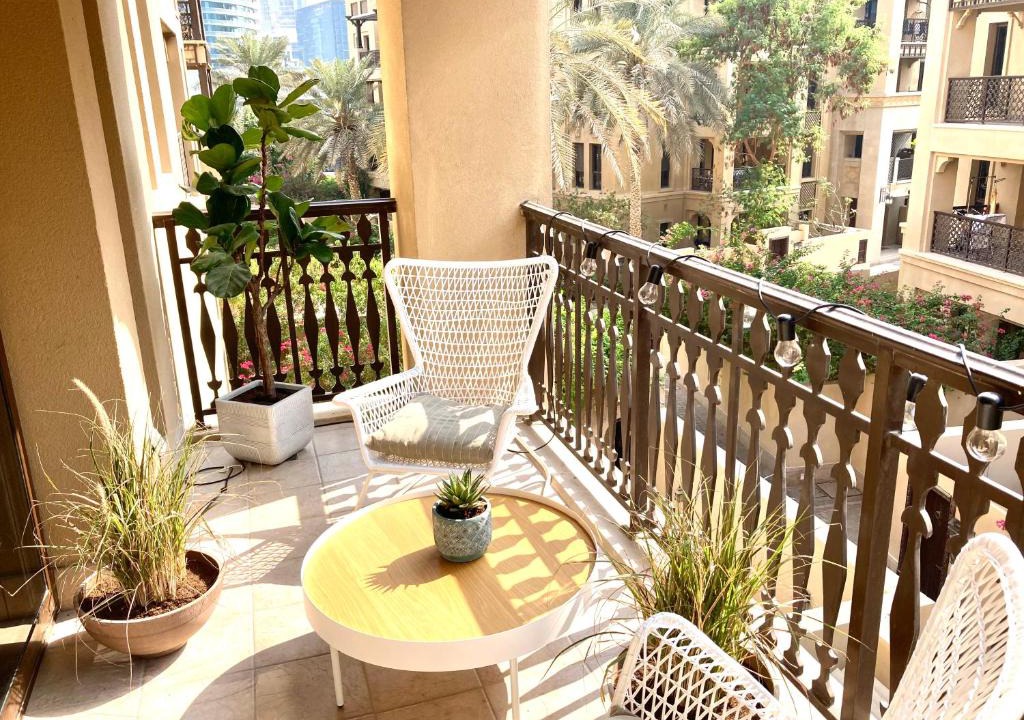 Downtown Dubai Apartment | Luxurious 2bedroom with terrace Downtown