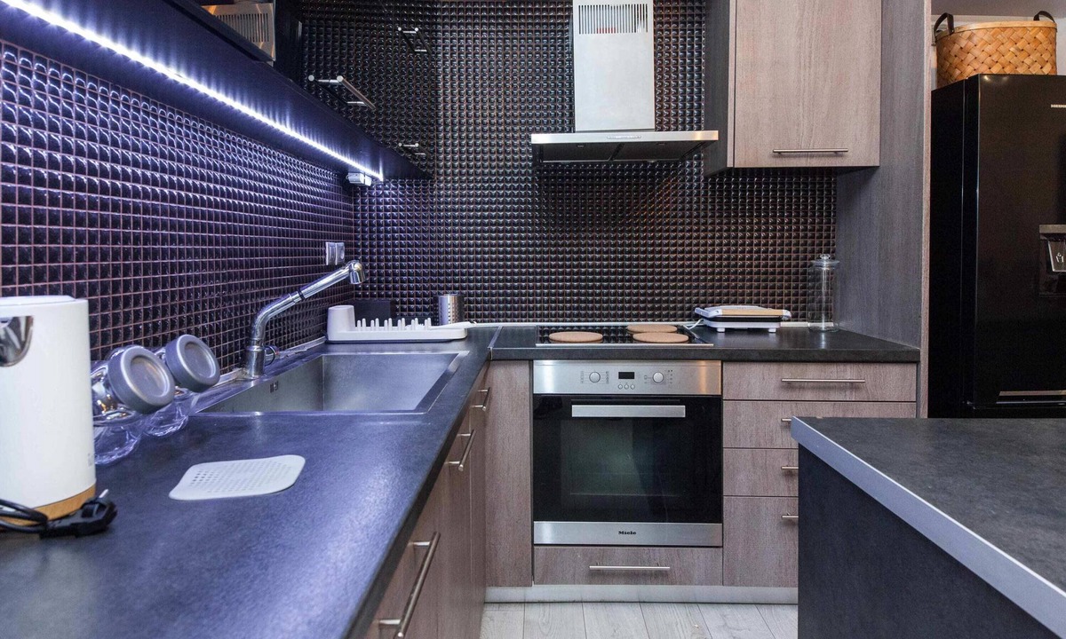 Dafni-Ymittos Apartment | Luxurious 3 Bd Modern Apt in Dafni