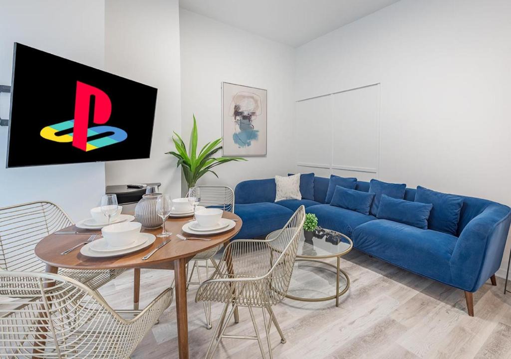 Downtown Montreal Apartment | Luxurious 3BD Apt in heart of downtown 5 min walk to Bell Center