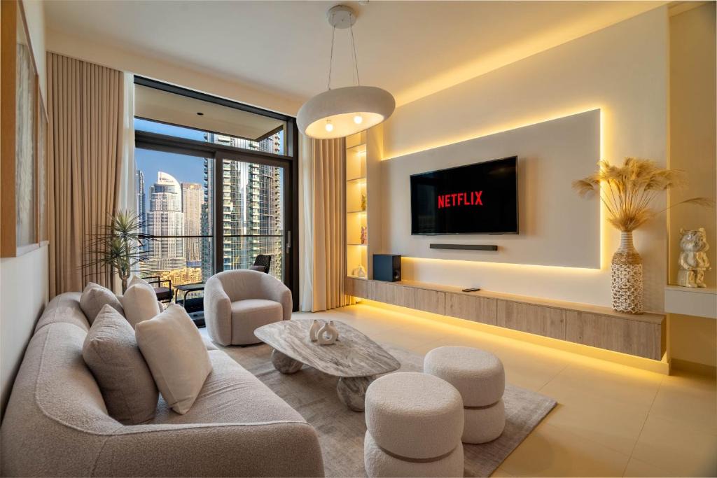 Downtown Dubai Apartment | Luxurious 4BR with Boulevard View - 10 min to Burj & Mall