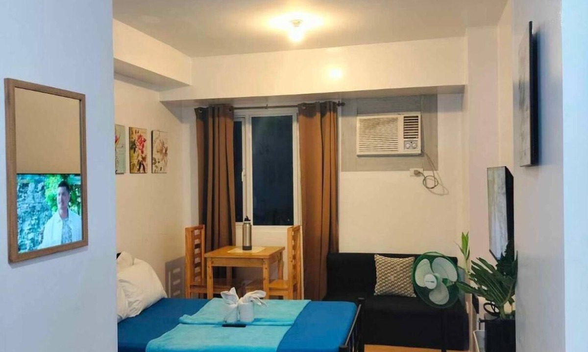 South Triangle Condo | Luxurious 9th Floor Studio in Quezon City with Private Pool