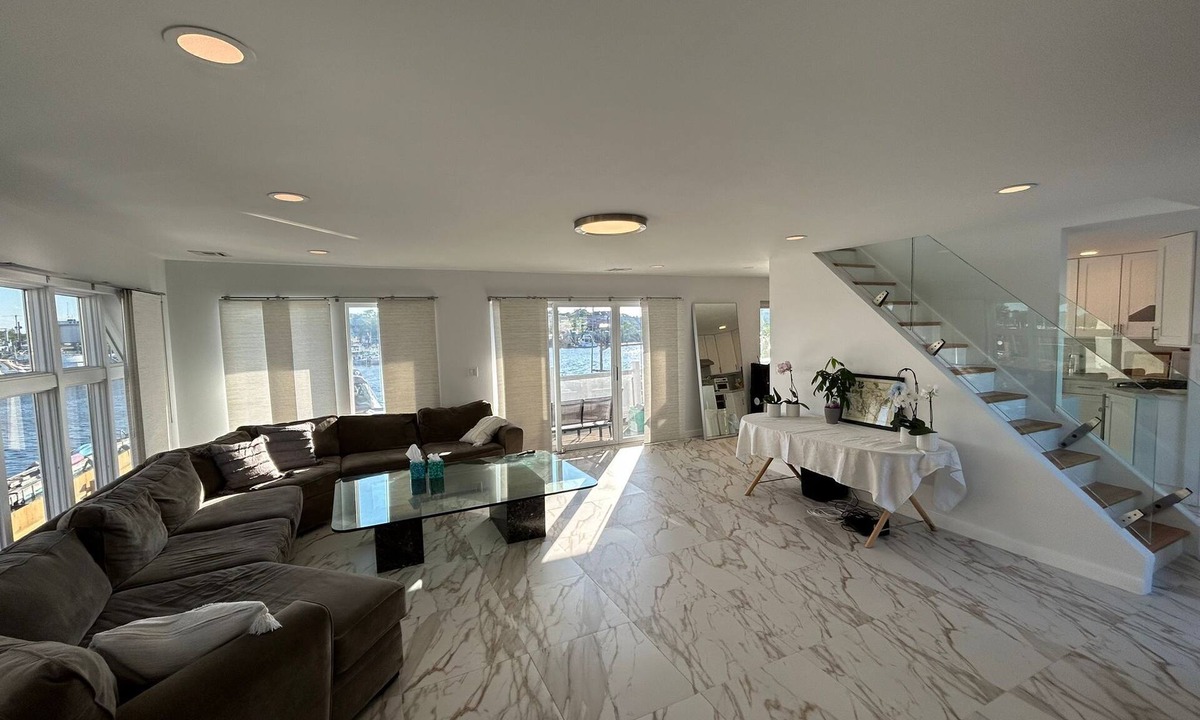 Gerritsen Beach House | Luxurious Amenity Filled Water-Front Home in Family Friendly Neighborhood.