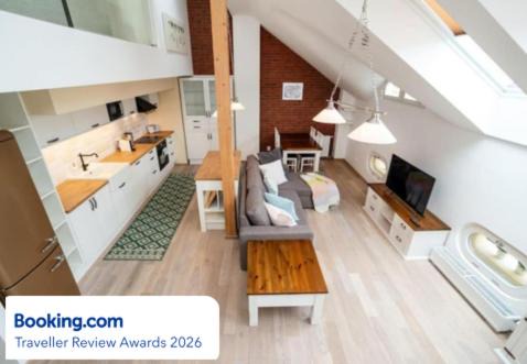 Smichov Apartment | Luxurious and chic duplex 2 bed apartment