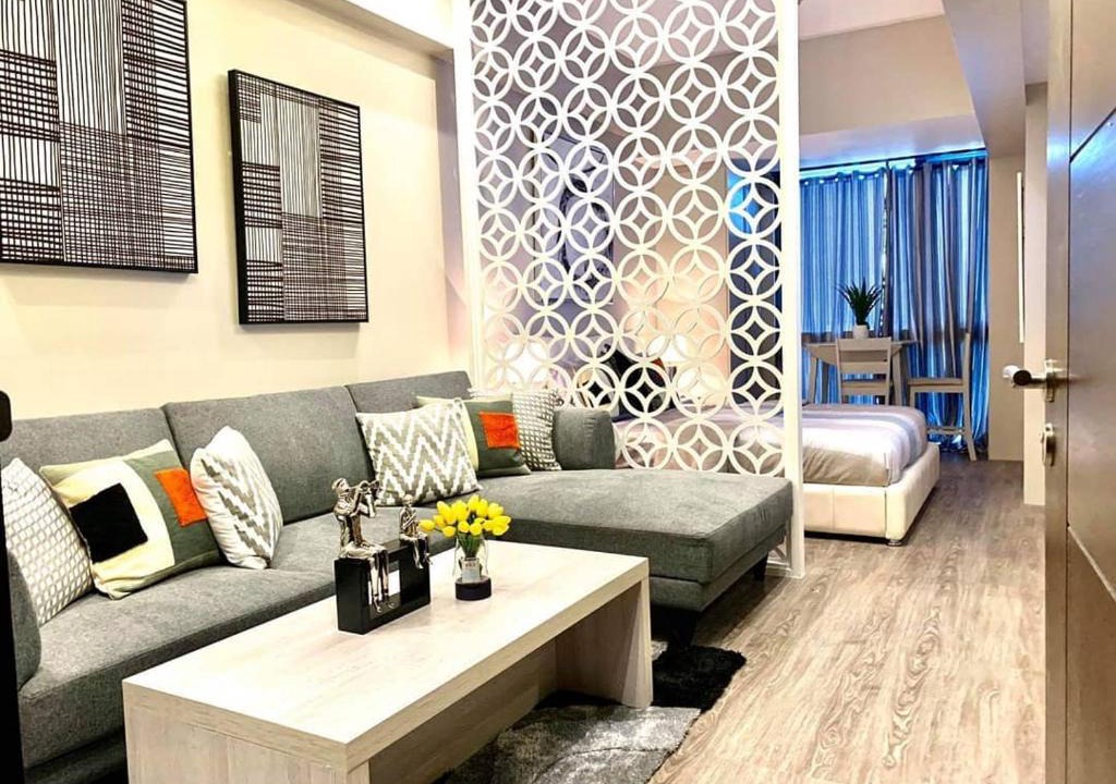 Bagumbayan Apartment | LUXURIOUS and PRESTIGIOUS BRAND NEW UNIT IN EASTWOOD
