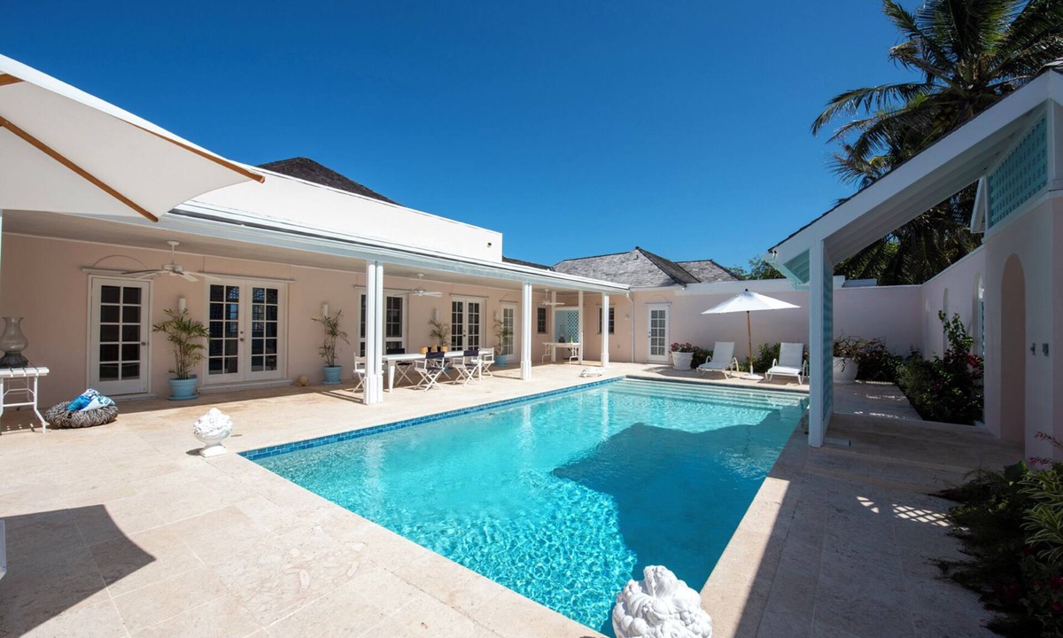 Savannah Sound House | Luxurious Beachfront Estate w/Pool on Windermere. Club, Tennis, Pickleball