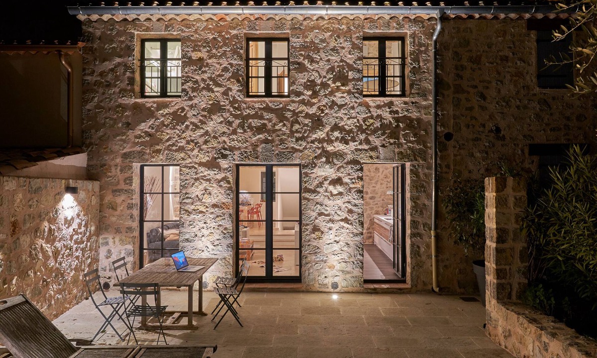 Peymeinade House | Luxurious charming 18th century house with a large terrace in the Provençal village