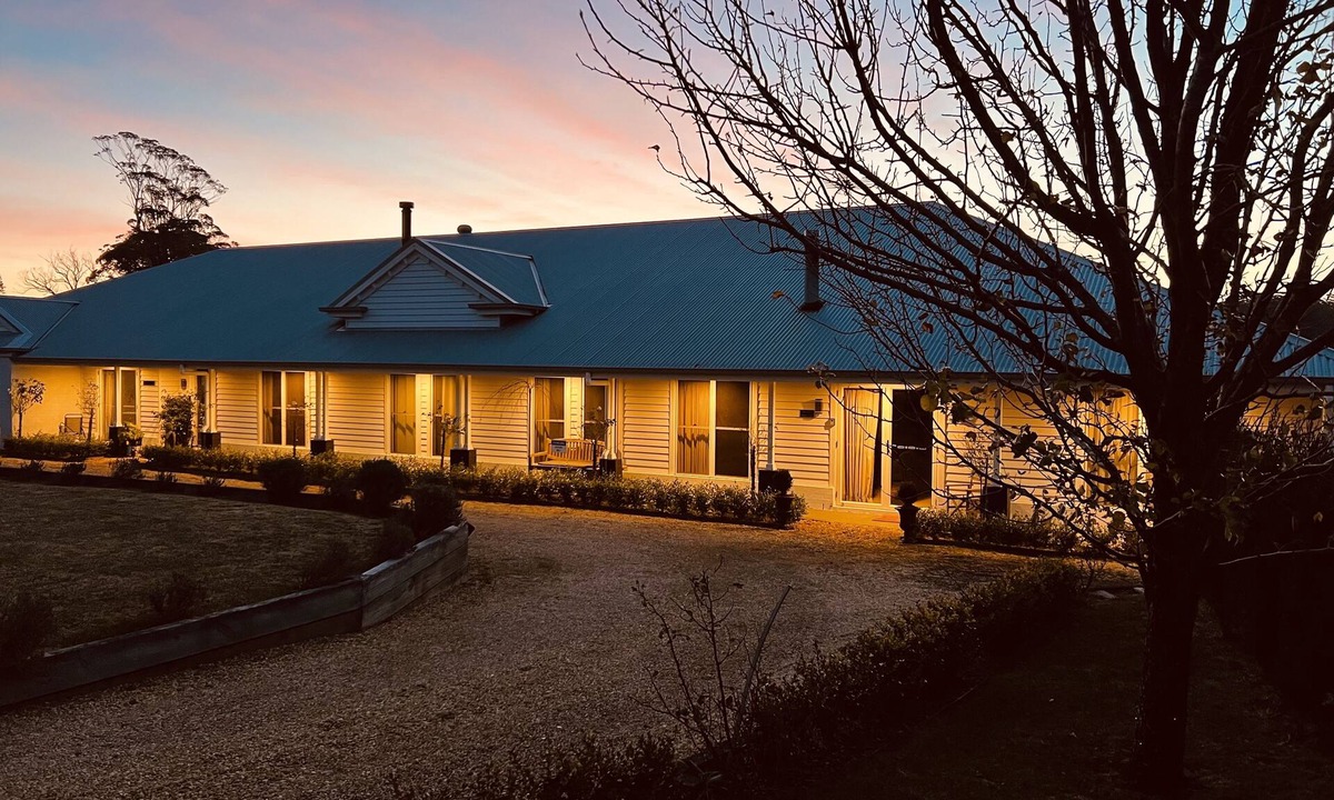 Robertson Apartment | Luxurious, Cosy & Relaxed Apartment with Spa