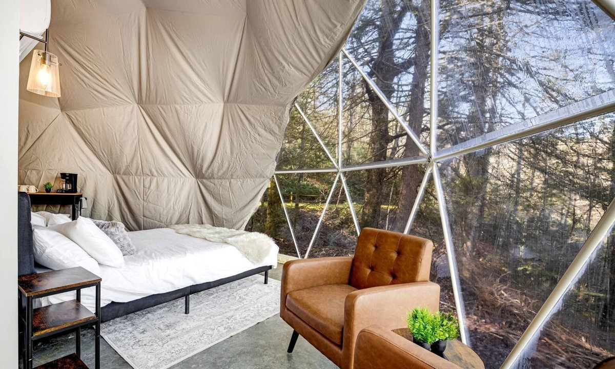 Rosman House | Luxurious Dome Surrounded by Trees for a Relaxing Getaway in the Blue Ridge Mountains in Rosman, North Carolina