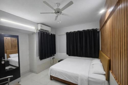 Thane West Apartment | Luxurious Fully Ac 2bhk apartment