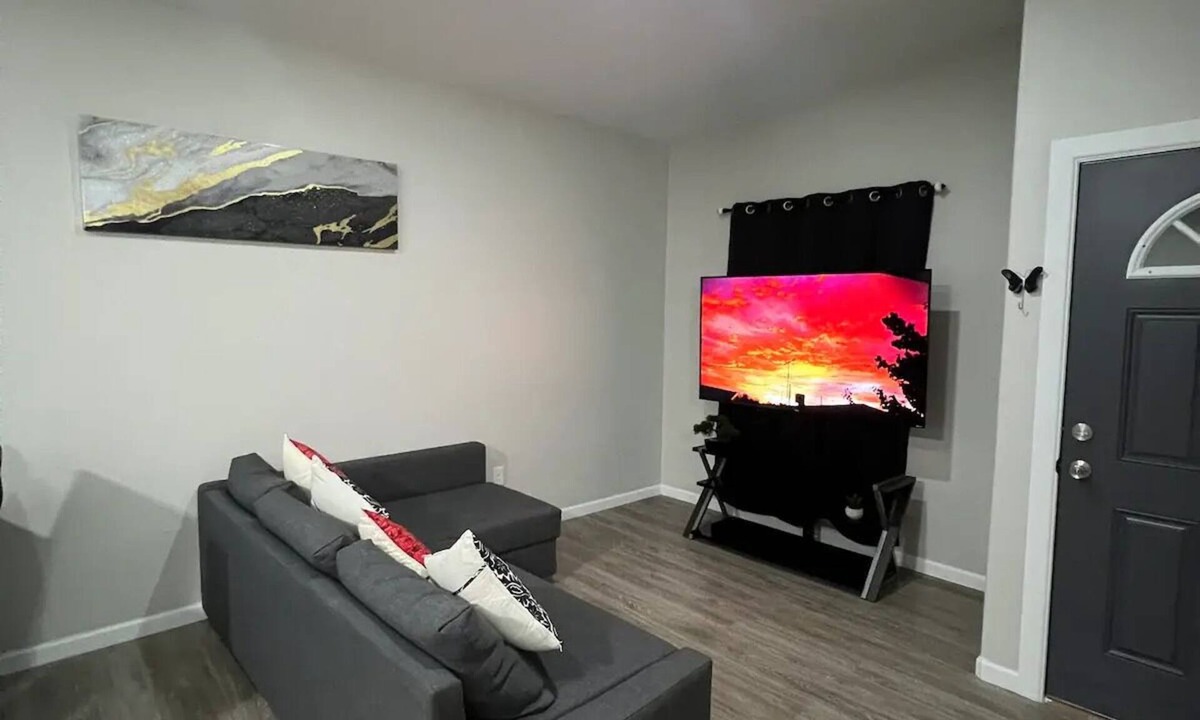 El Paso Apartment | Luxurious home in Central