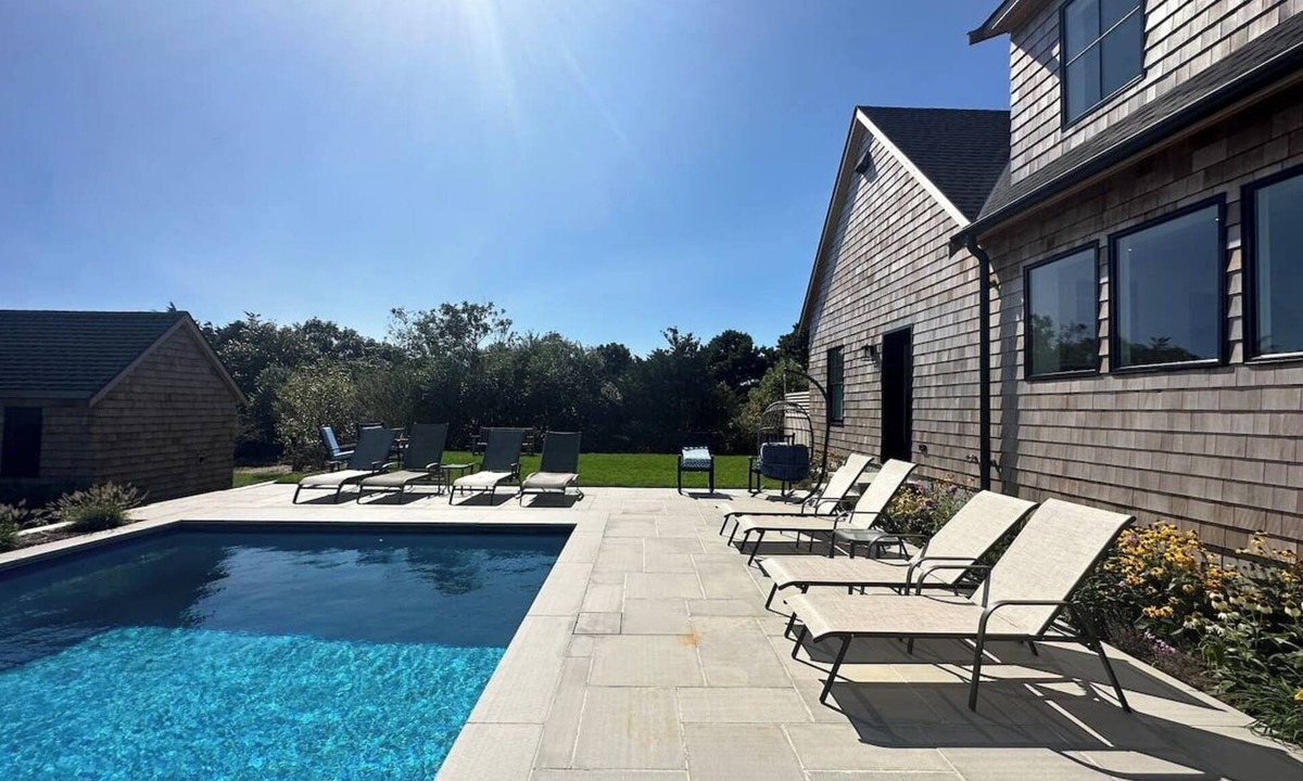 Katama House | Luxurious Katama Rental with Heated Pool! NO PETS.