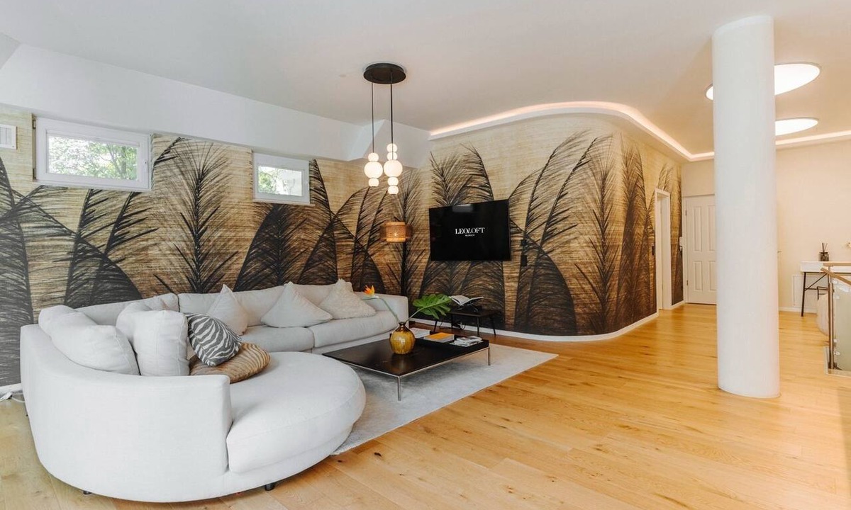 Schwabing Apartment | Luxurious loft with large sun terrace and sauna